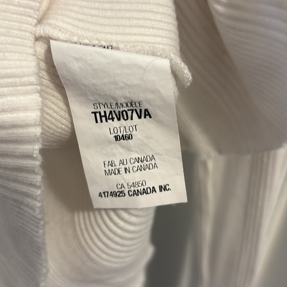 🍀NEW🍀Long sleeve ribbed top - Picture 3 of 5